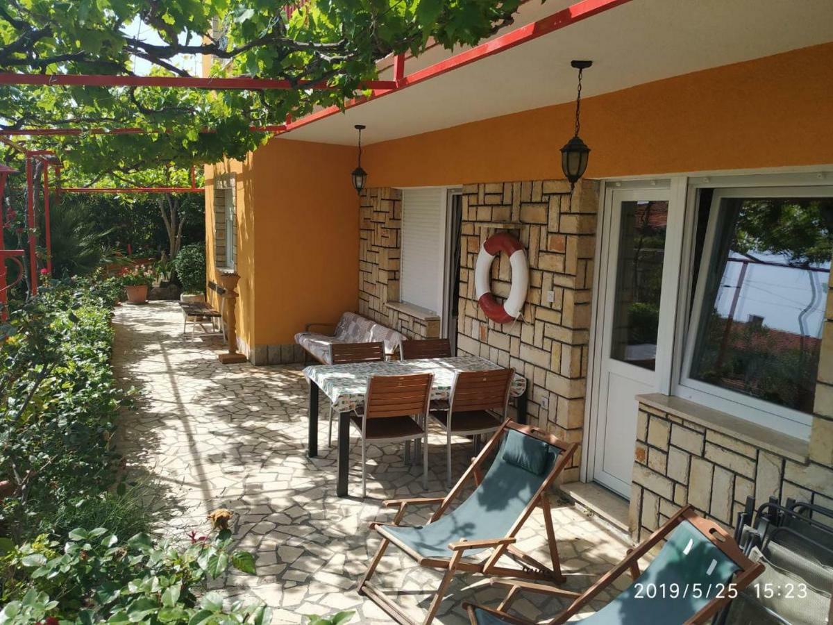Apartments Maricic 200 Meters From The Beach Novi Vinodolski Exteriér fotografie