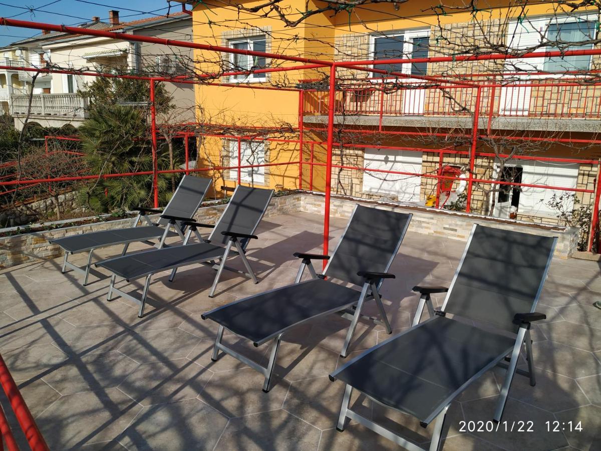 Apartments Maricic 200 Meters From The Beach Novi Vinodolski Exteriér fotografie